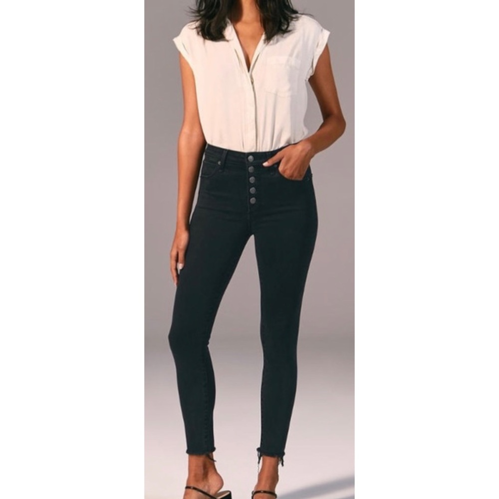 Abercrombie High Rise Ankle Jeans